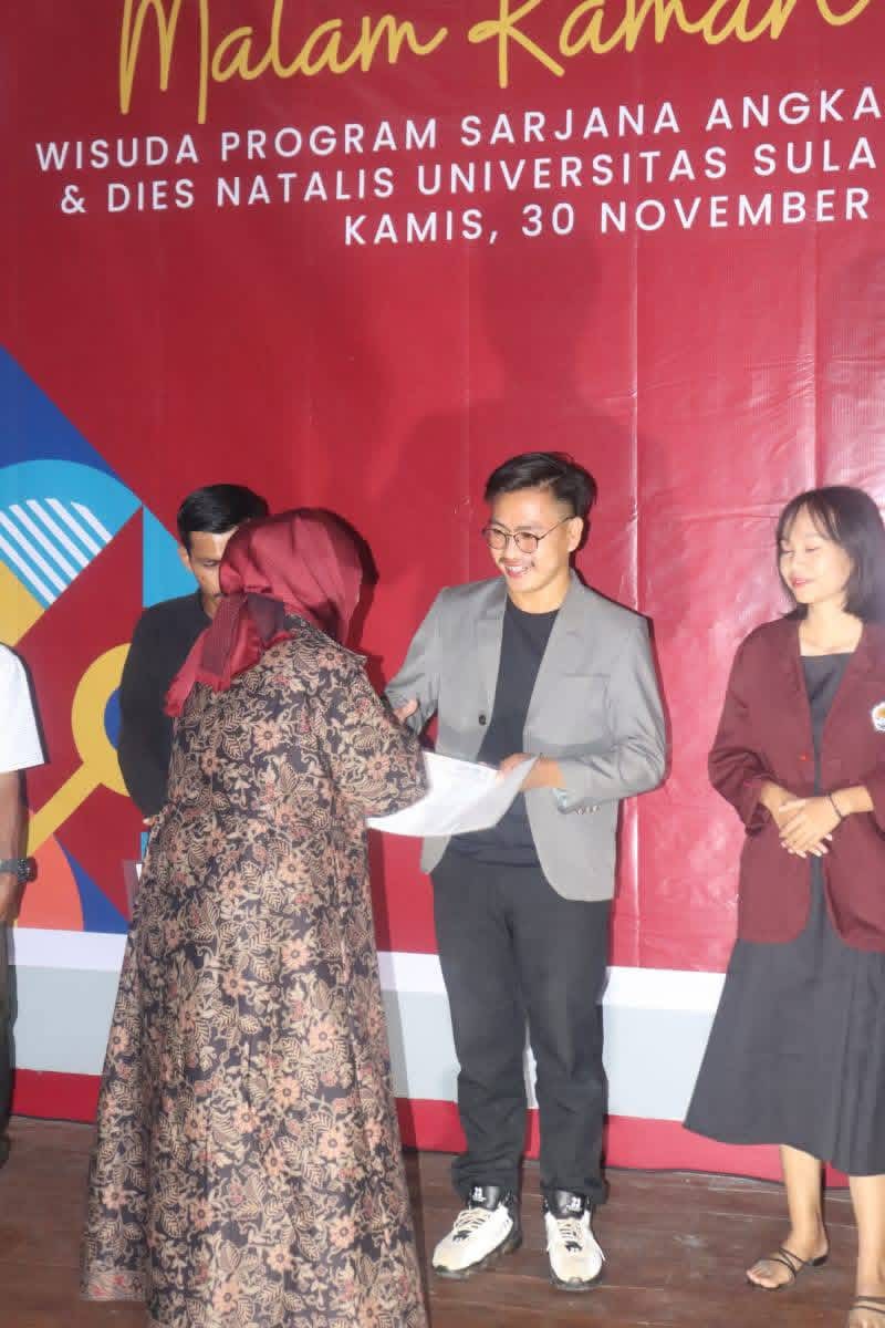 Juara 1 Lomba Karaoke Dies Natal